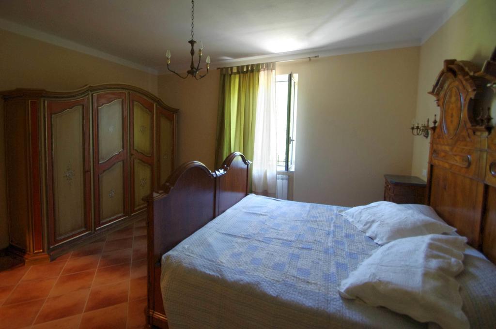 Agriturismo Mulino Del Castello Nasino Quarto foto